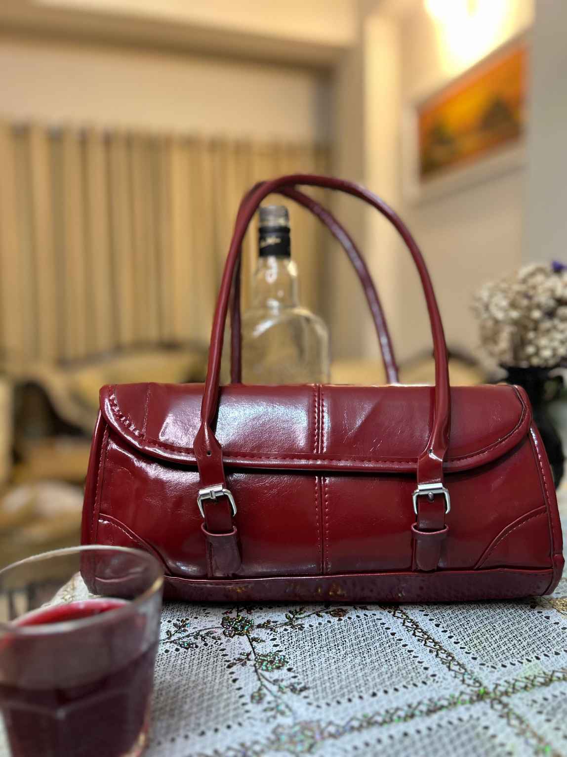 The Premium Oil-Waxed Retro Handbag for Women in BD - Image 4